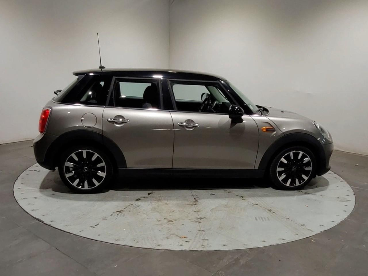 Mini One mini hatch 5 portes cooper 136 ch — photo 6