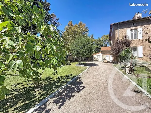 Maison 4 pièces 146 m²