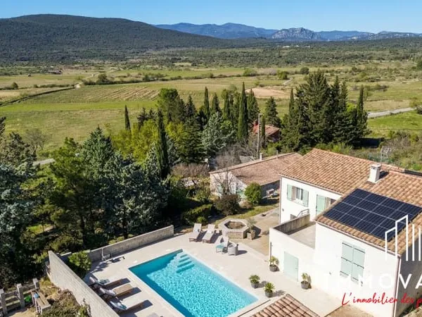 ENSEMBLE IMMOBILIER PARCELLE DE 1000M²
