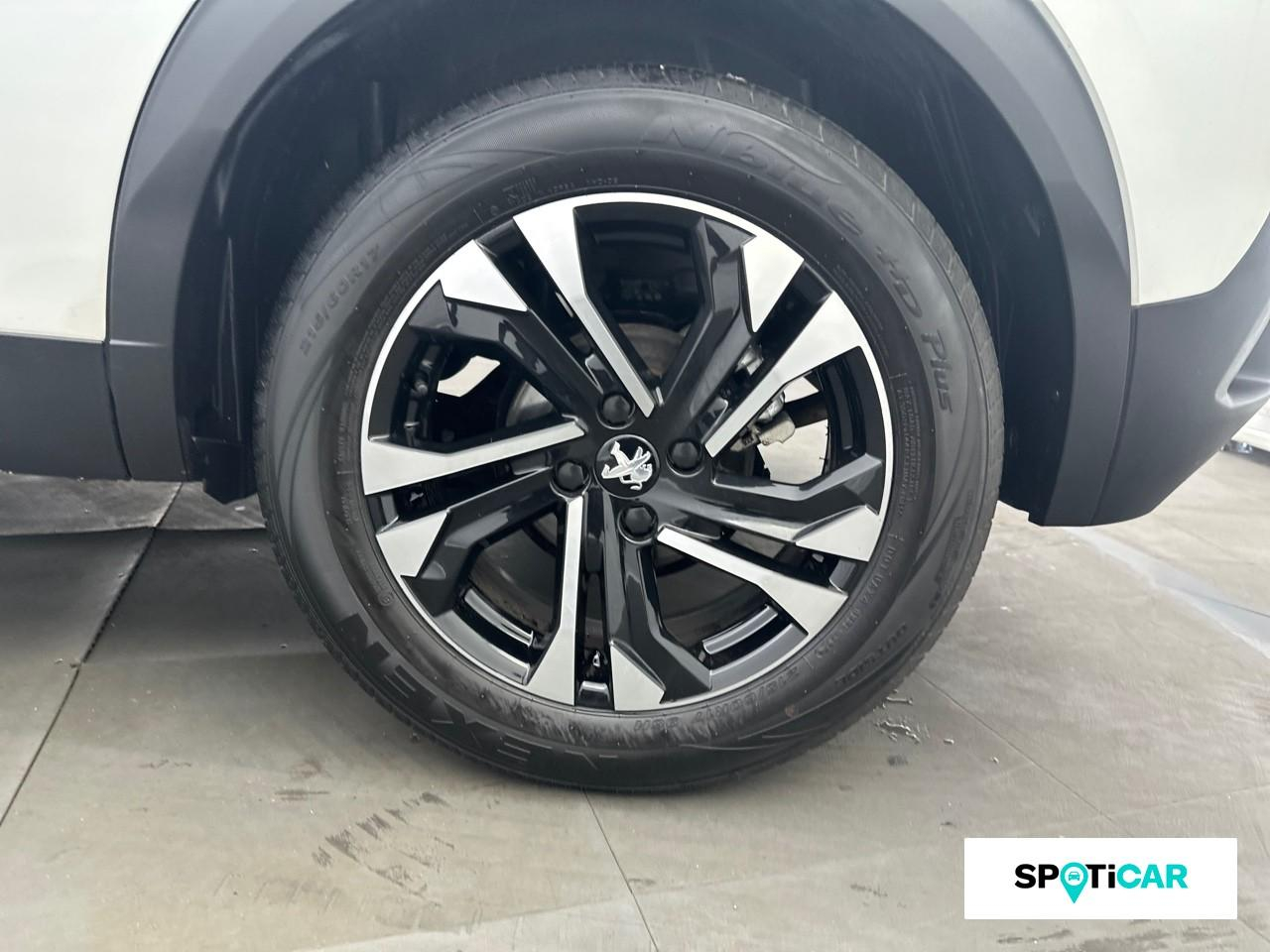 Peugeot 2008 1.2 puretech 130ch s&s allure pack eat8 — photo 11