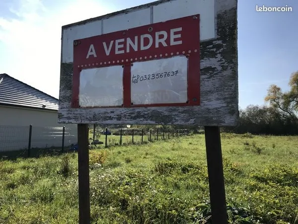 Terrain constructible 1046m2 -SERVAIS