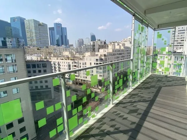 Beau 4 pièces avec grand balcon et parking à Courbevoie
