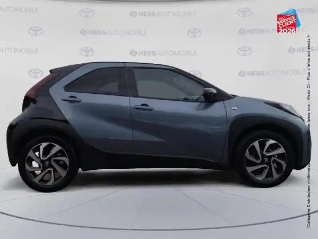 Toyota Aygo X 1.0 vvt-i 72ch design my24 — photo 4