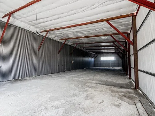 HANGAR NEUF DE 400 m²