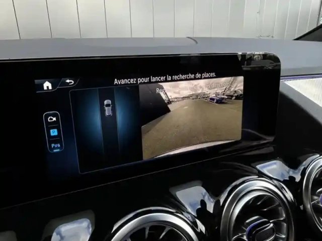 Mercedes Gla 200 d amg line — photo 66