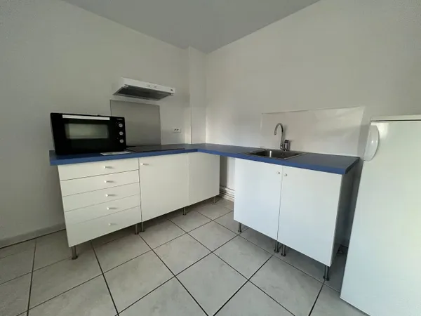 Local 2 pièces 64 m²