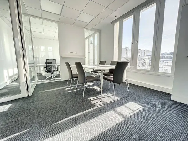 Bureaux 235 m²