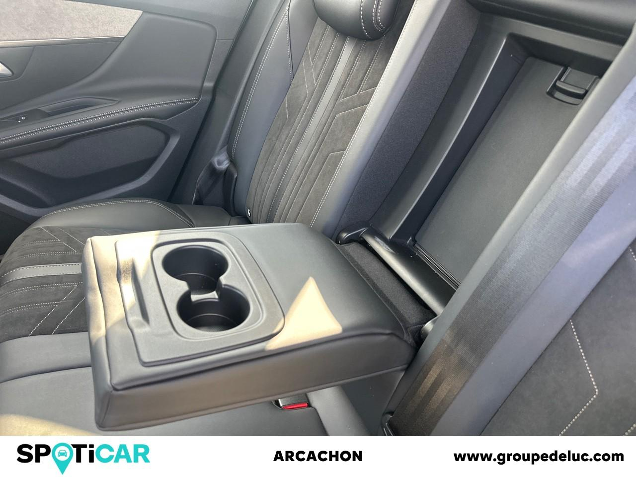 Peugeot 3008 1.2 puretech 130ch s&s gt pack eat8 — photo 18