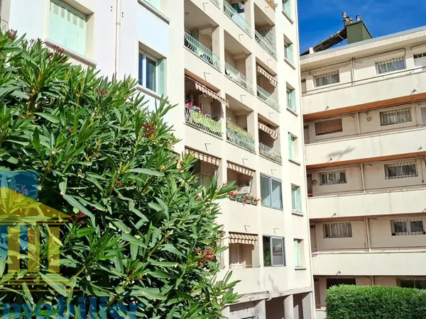 T3 PLOMBIERES 13014 MARSEILLE