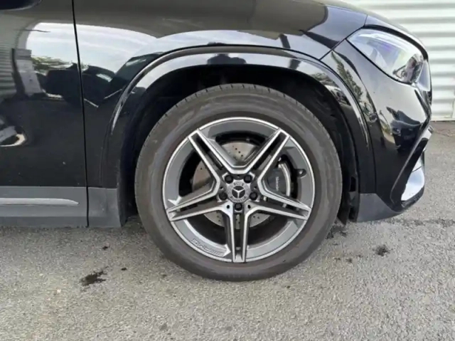 Mercedes Gla 200 d 150ch amg line 8g-dct — photo 7
