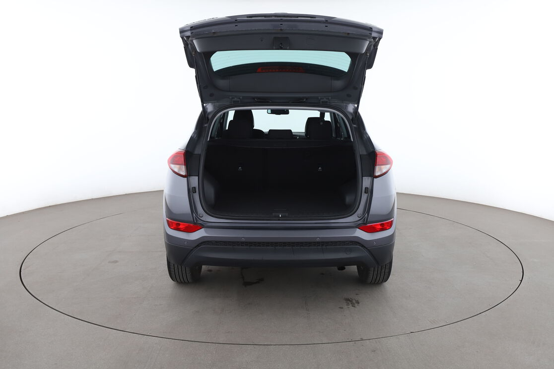 Hyundai Tucson 1.7 CRDi Intuitive — photo 15
