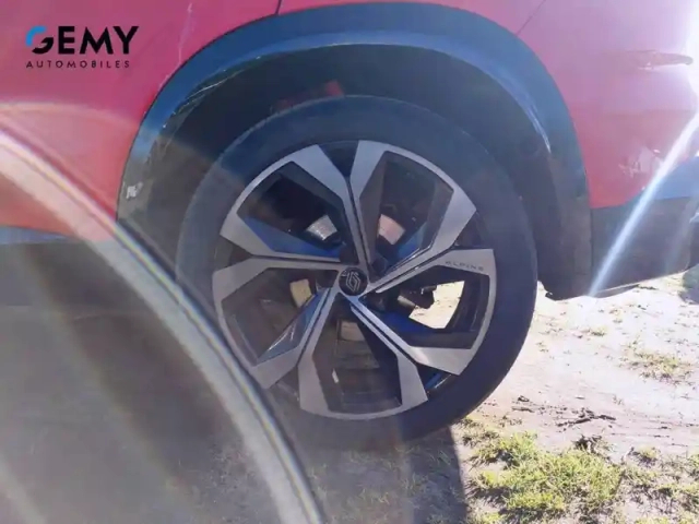 Renault Austral mild hybrid 160 auto — photo 11