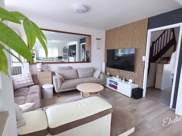Maison familiale avec 5 chambres et 1 bureau