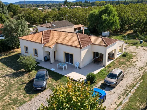 MAISON CONTEMPORAINE DE 145 M² SUR UN TERRAIN DE 1 921 M² - LÉDAT (47)