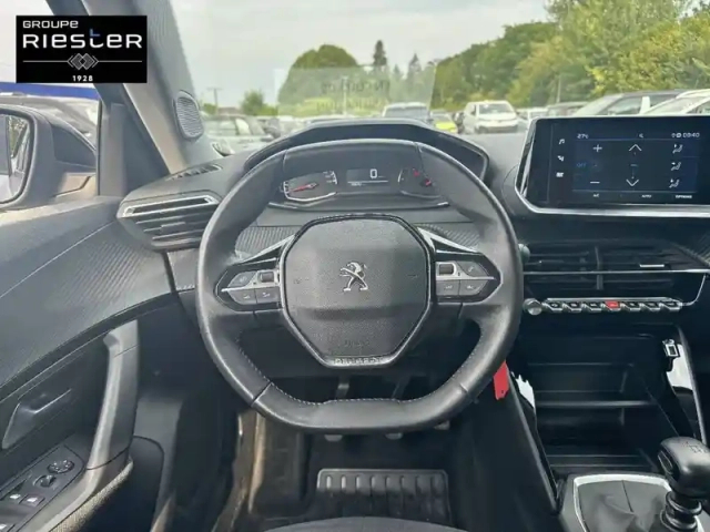 Peugeot 2008 puretech 100 s&amp;s bvm6 — photo 9