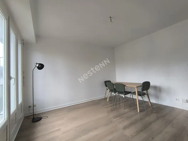 Appartement T2 meublé à louer à Rezé avec place de parking et cave - secteur Saint-Paul