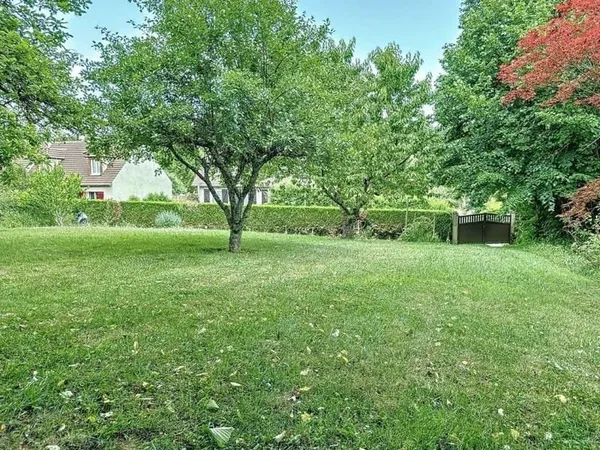 Terrain 359 m²