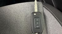 Renault Clio 1.0 TCe 90ch Evolution — photo 16