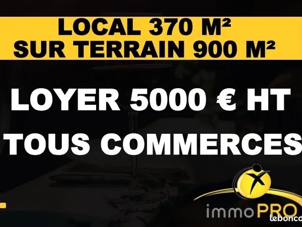Local commercial 900 m²
