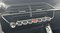 Peugeot 208 1.2 100ch S&S Style — photo 15