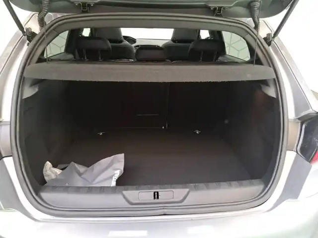 Peugeot 308 2.0 bluehdi 180ch s&amp;s eat8 — photo 19