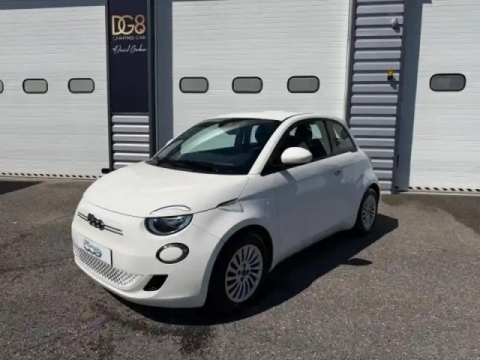 Fiat 500 e 95ch action