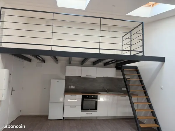 Charmant appartement F2 sous-combles