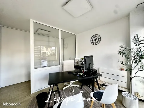 Local 18 m² L'Isle-Jourdain