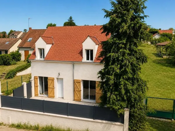Maison neuve de 2026 avec 102m2 / 4 chambres / terrain de 221m2