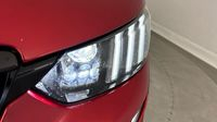 Peugeot 2008 1.2 PureTech 130ch S&S GT EAT8 — photo 17