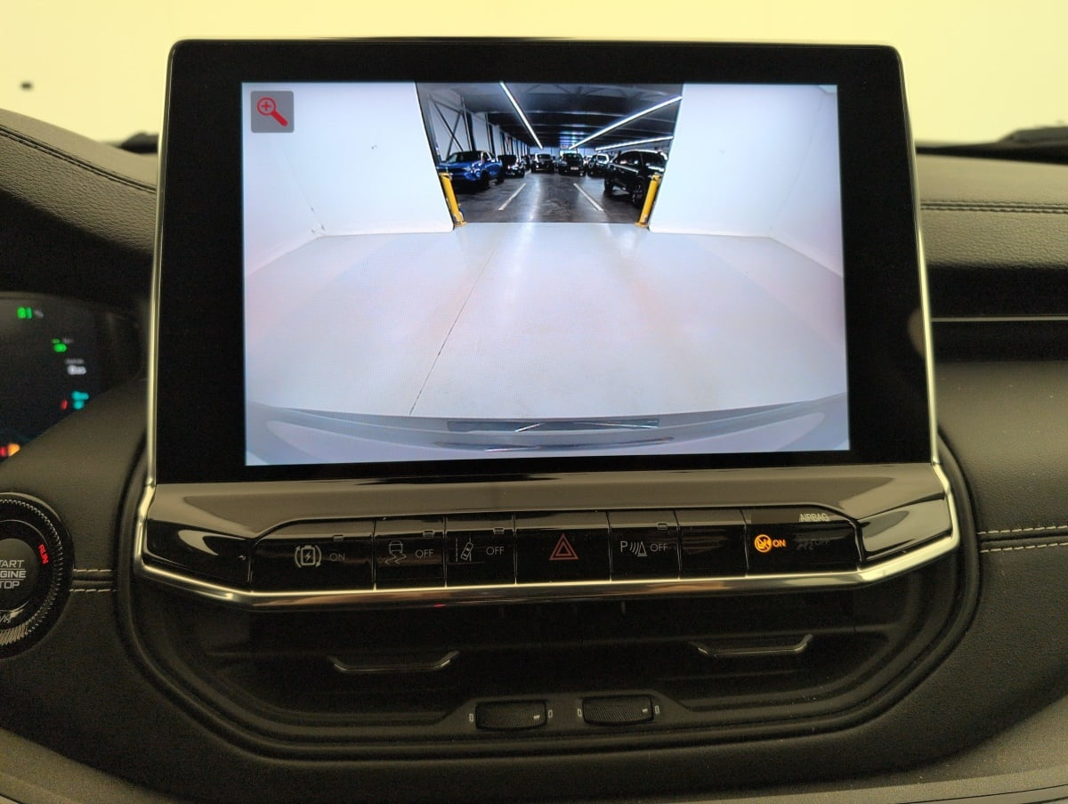 Jeep Compass — photo 18