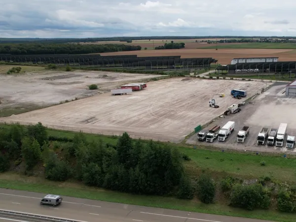 Terrain 16199 m²