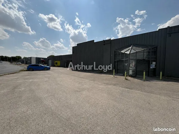 Local commercial 1 850 m²