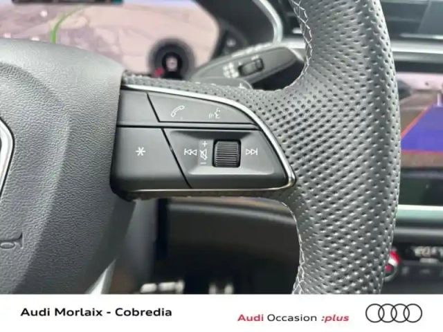 Audi Q3 35 tfsi 150ch s line plus s tronic 7 — photo 14