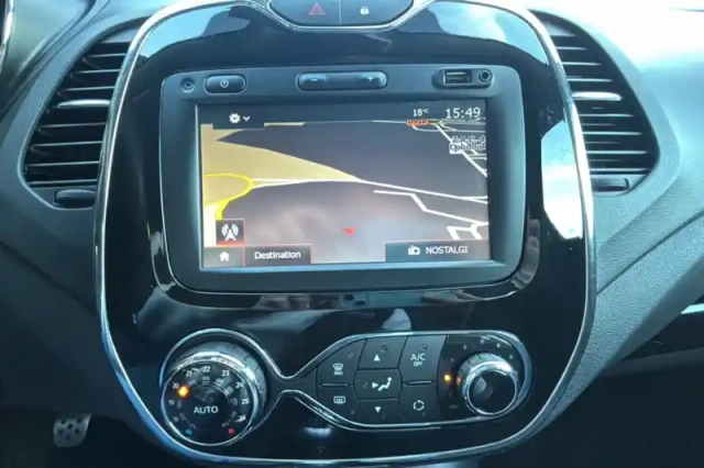 Renault Captur dci 90 energy eco² — photo 42