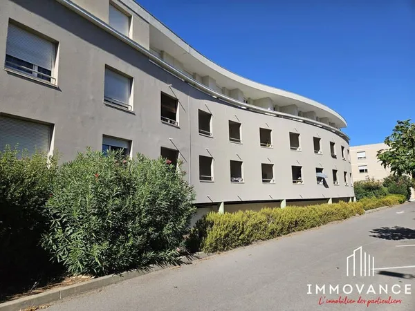Studio 1 pièce 19 m²