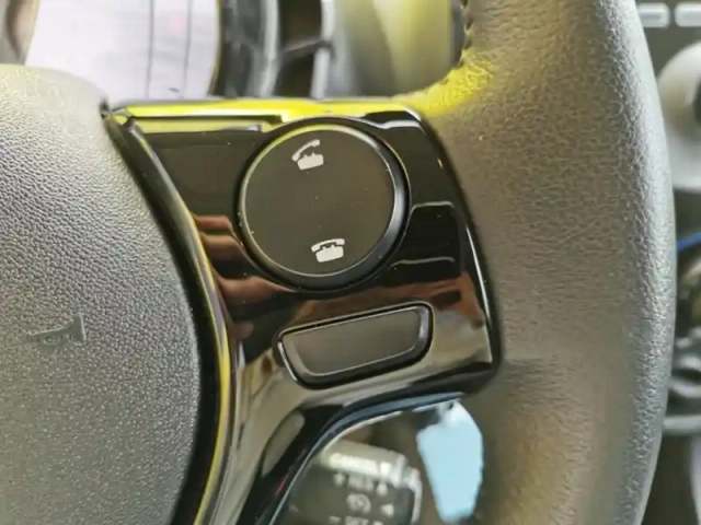 Peugeot 108 style 1.0 vti 72 ch bvm5 — photo 18