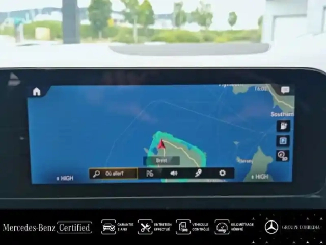 Mercedes Eqa 350 292ch amg line 4matic — photo 8