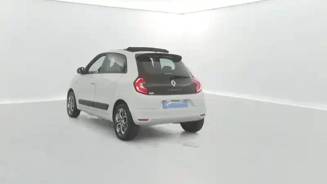 Renault Twingo iii e-tech — photo 12
