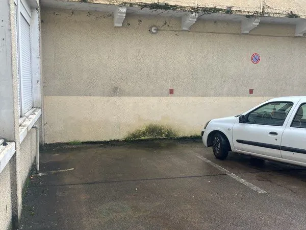 Vends place de parking Besançon quartier chaprais rue du château rose