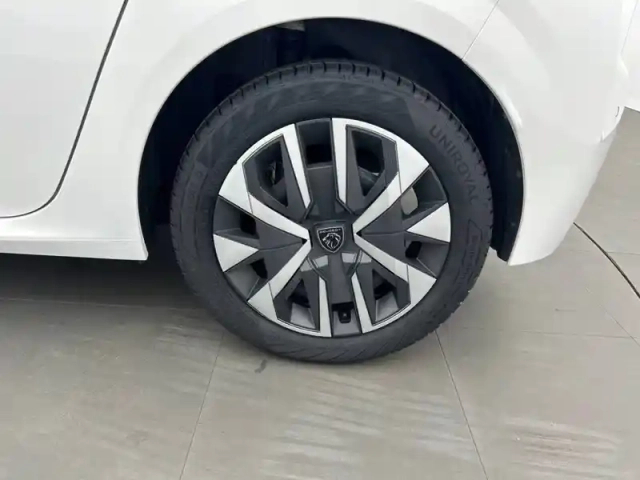 Peugeot 208 puretech 75 s&amp;s bvm5 — photo 13