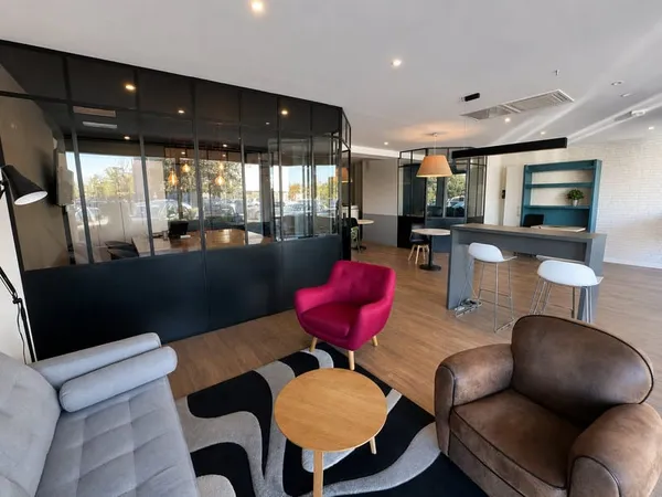 Local 117 m²