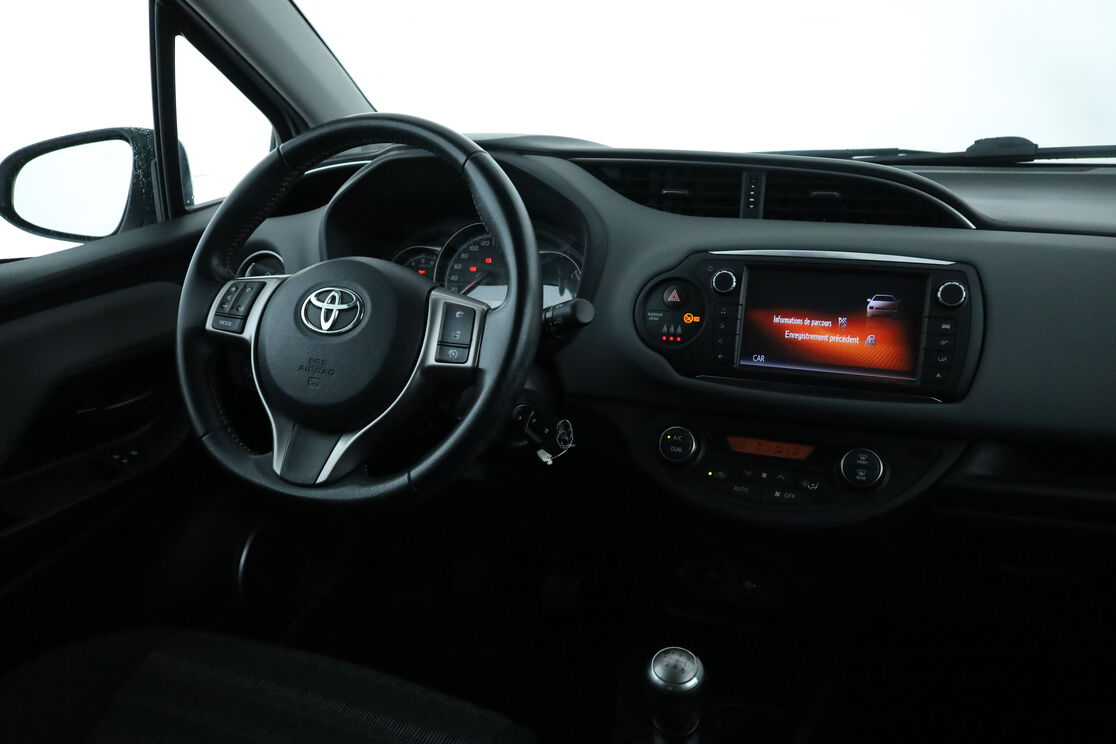 Toyota Yaris 1.4 D-4D Dynamic — photo 12