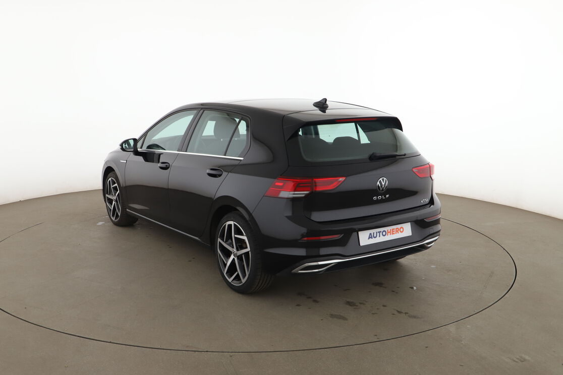Volkswagen Golf VIII 1.5 eTSI OPF Style DSG7 — photo 3