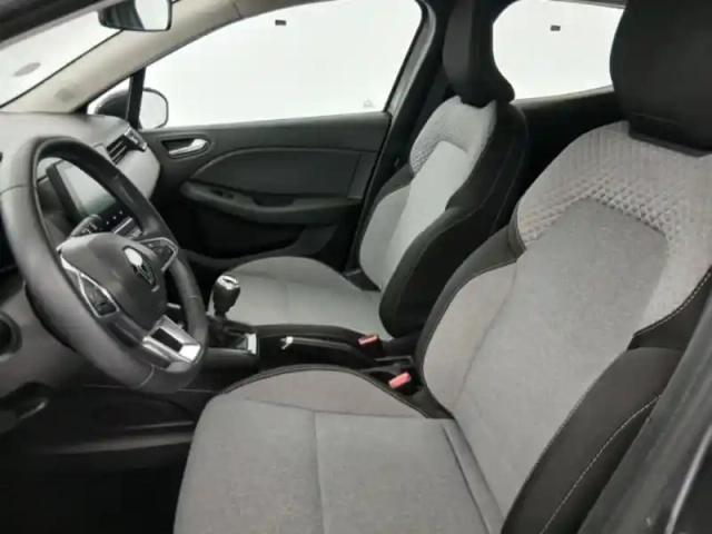 Renault Clio 1.0 tce 90ch evolution — photo 14