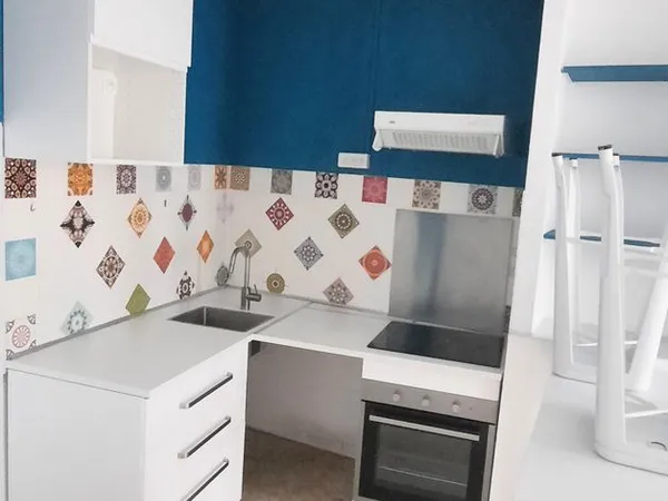 P2 RDC avec belle cour intérieure privée
