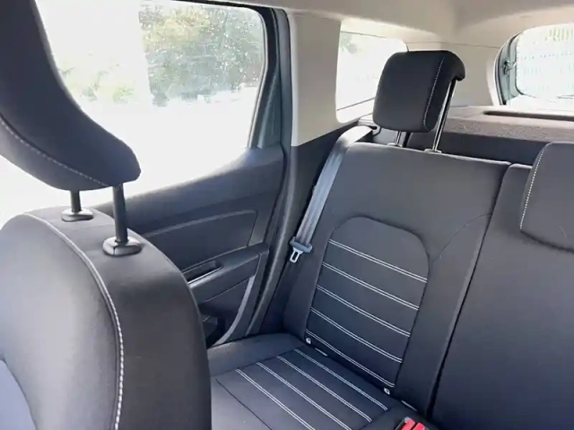 Dacia Duster eco-g 100 4x2 — photo 12