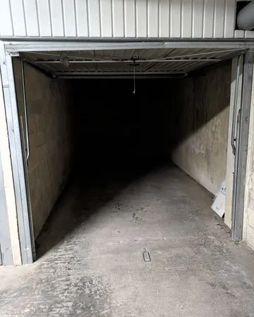 Box garage