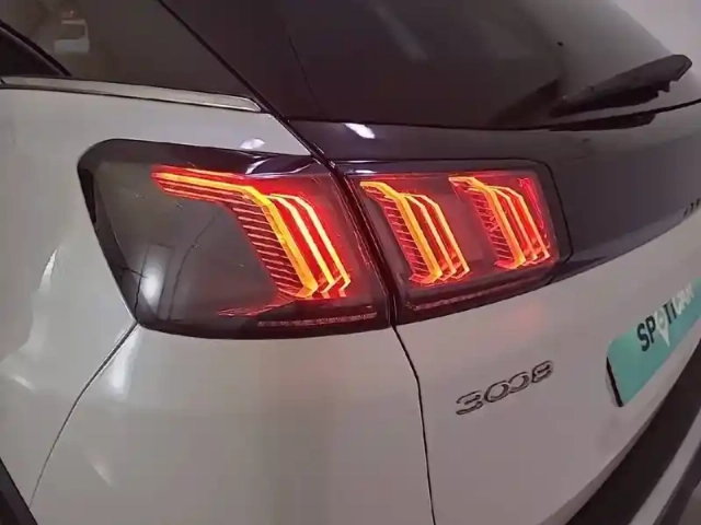 Peugeot 3008 puretech 130ch s&amp;s eat8 — photo 20