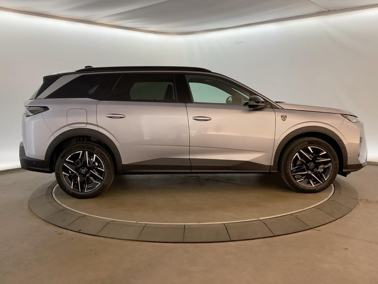 Peugeot 5008 hybrid 145 ch e-dcs6 gt — photo 4
